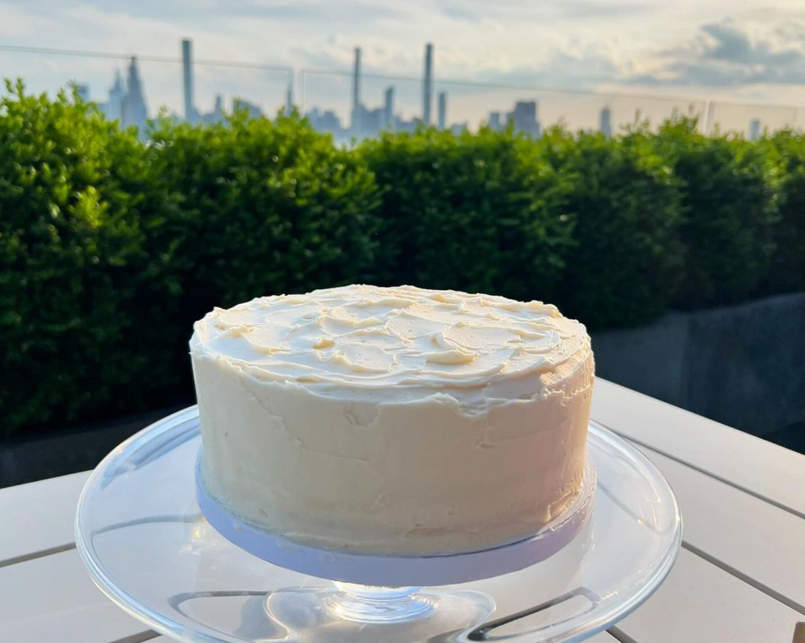 FROST Buttercream - Wholesale Icing - Vanilla Bakery Buttercream Frosting 2