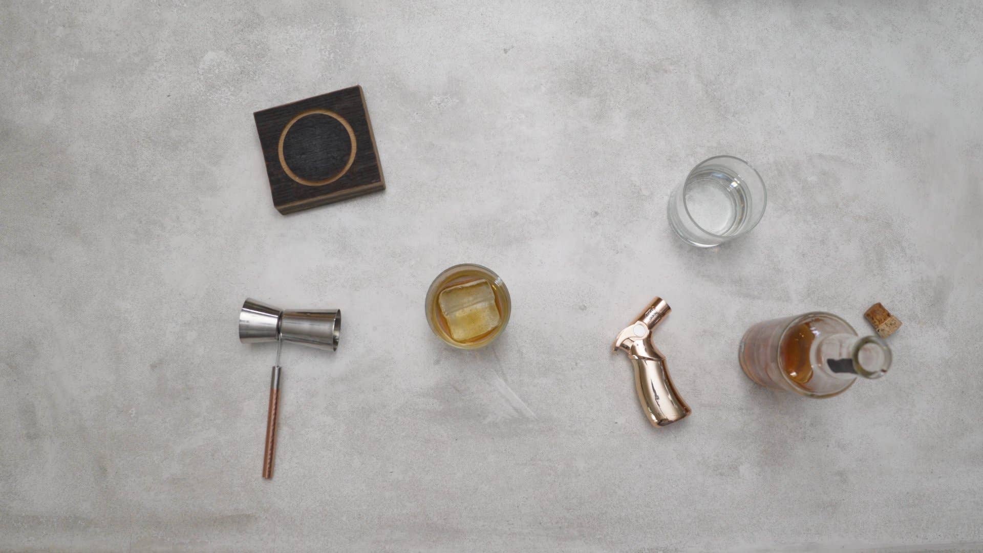 Motor City Barrels - Wholesale Cocktail/Liquor Glass - Aroma Series Whiskey Barrel Wood Smoked Cocktail Gift Set13