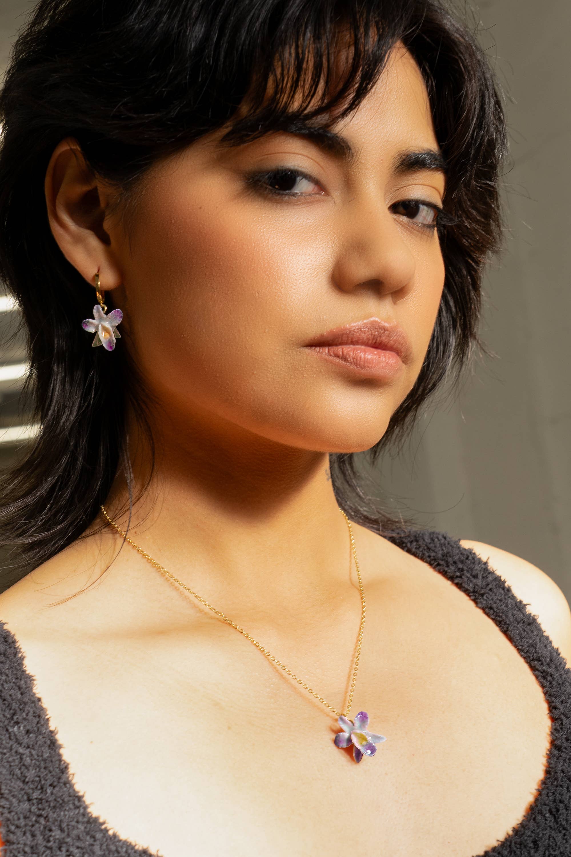 Peter and June - Wholesale Pendant/Charm Necklace - Earth Angel Orchid Necklace in Magenta1