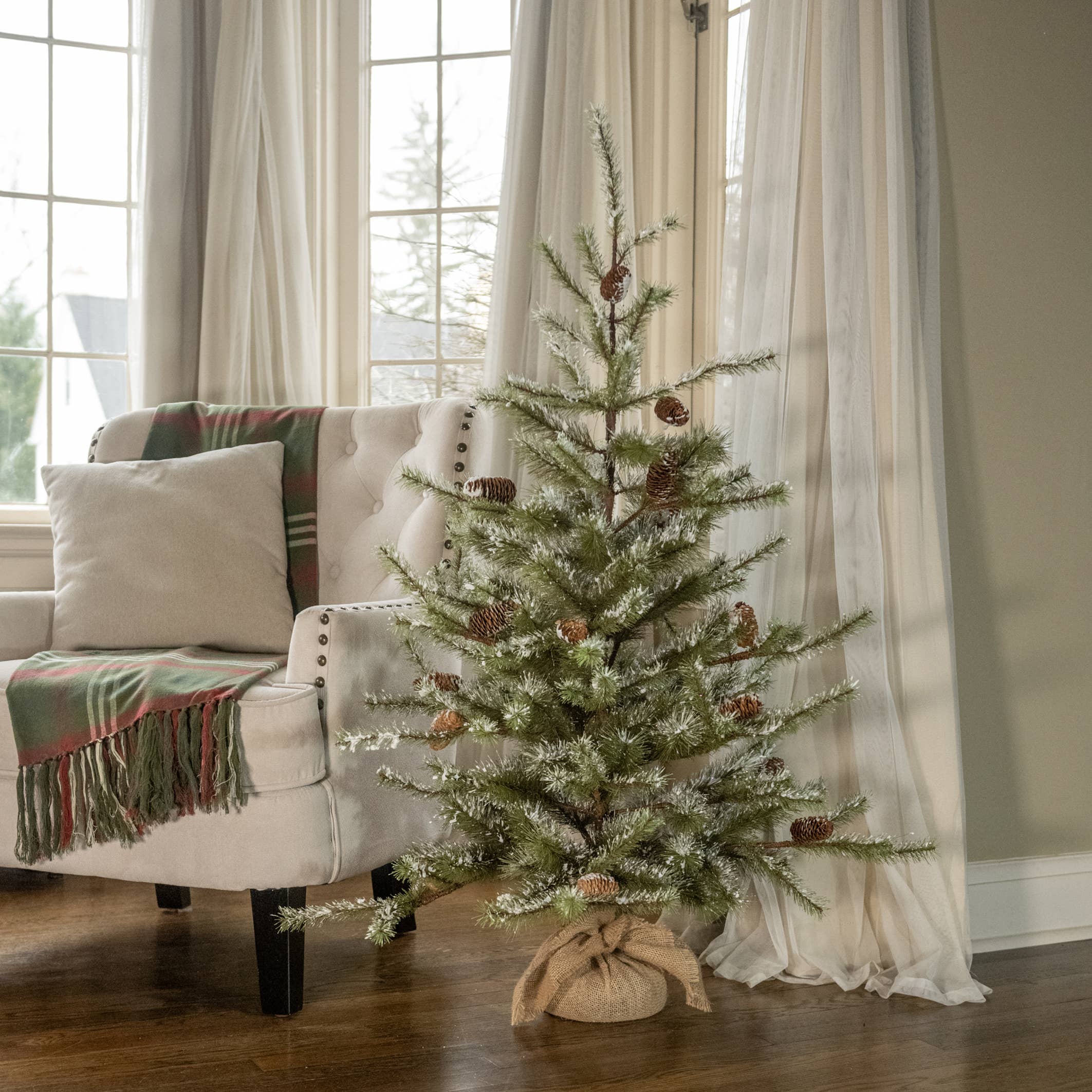 Ragon House - Wholesale Artificial Christmas Tree - 4.25' SNOWY PINE TREE0