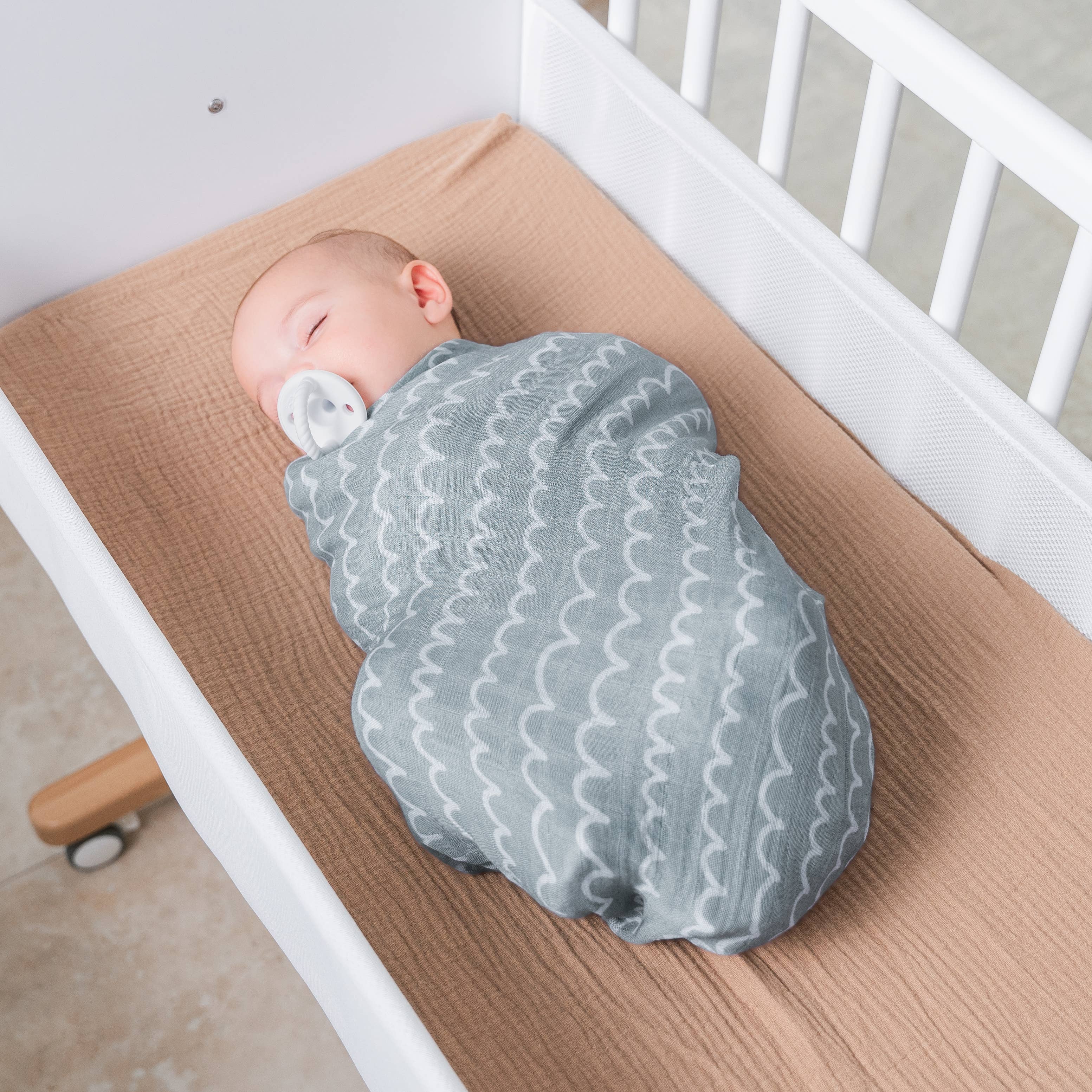 Comfy Cubs - Wholesale Swaddle - Baby - Muslin Swaddle Blankets, Pack 1 & 2 by Comfy Cubs52