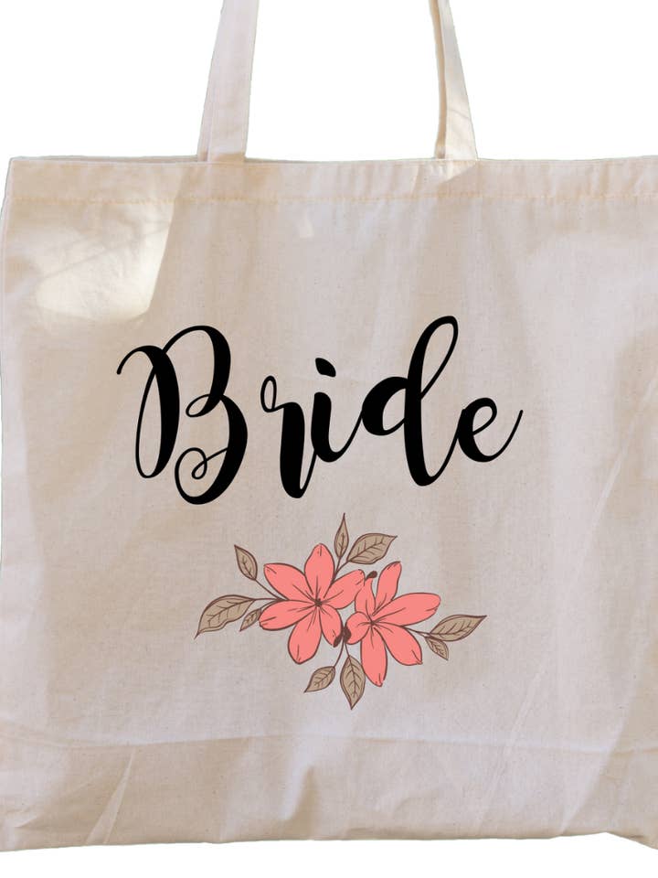 Sac en toile pour enterrement de vie de jeune fille « Bride To Be » pour la vente par Second Ave Gift Company