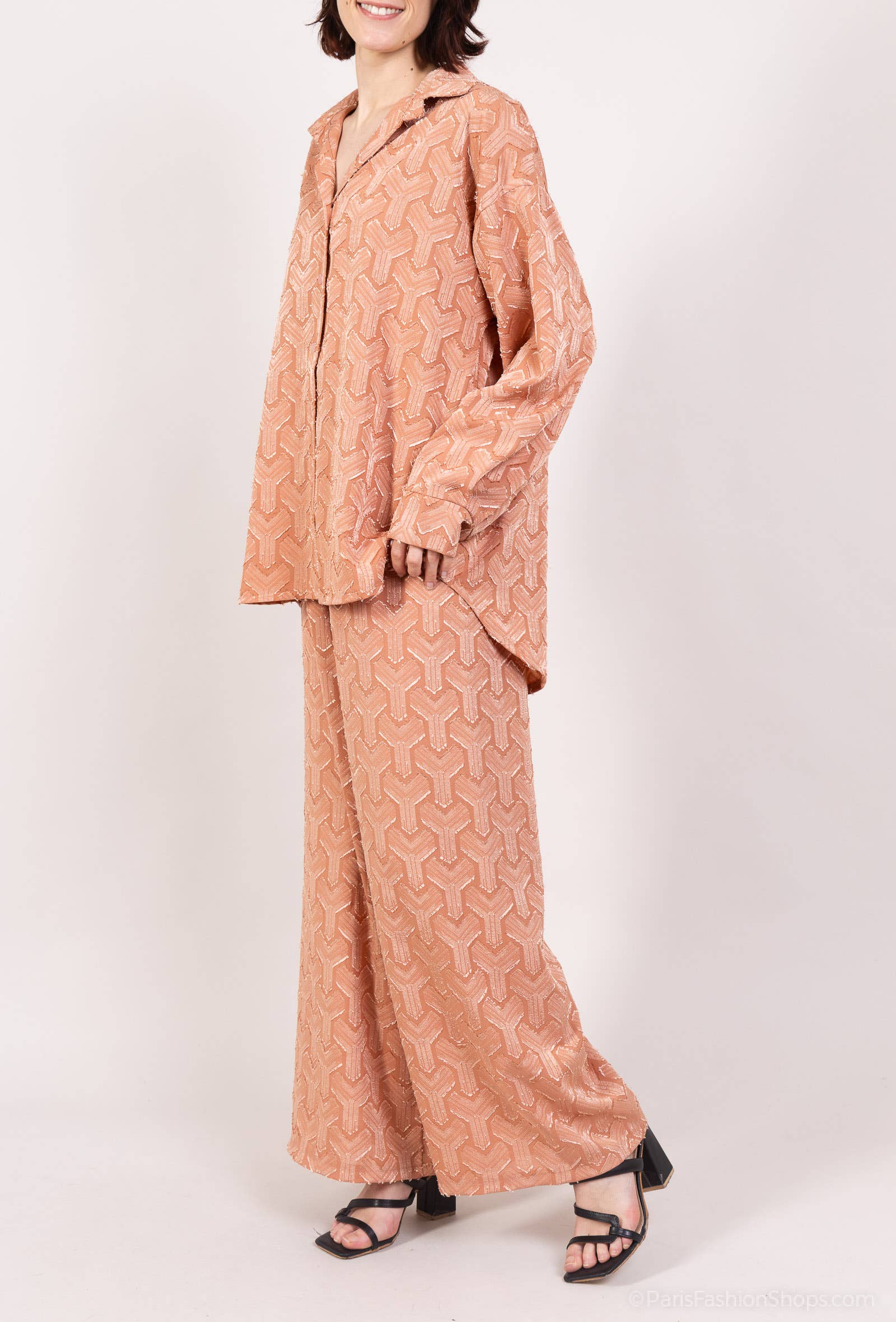 L'Emotion - Wholesale Top & Pant Set (NOT Loungewear) - Women's - Shiny Geometric Pattern Blouse and Pants Set5