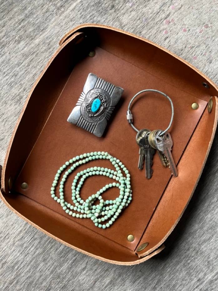 Premium italiensk läderbricka 9x7 Catchall Betjänad för wholesale av Sage Grouse Leather