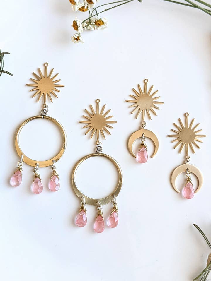 Laurie jordbær kvarts messing øreringe for engroshandel hos Moon & Milk