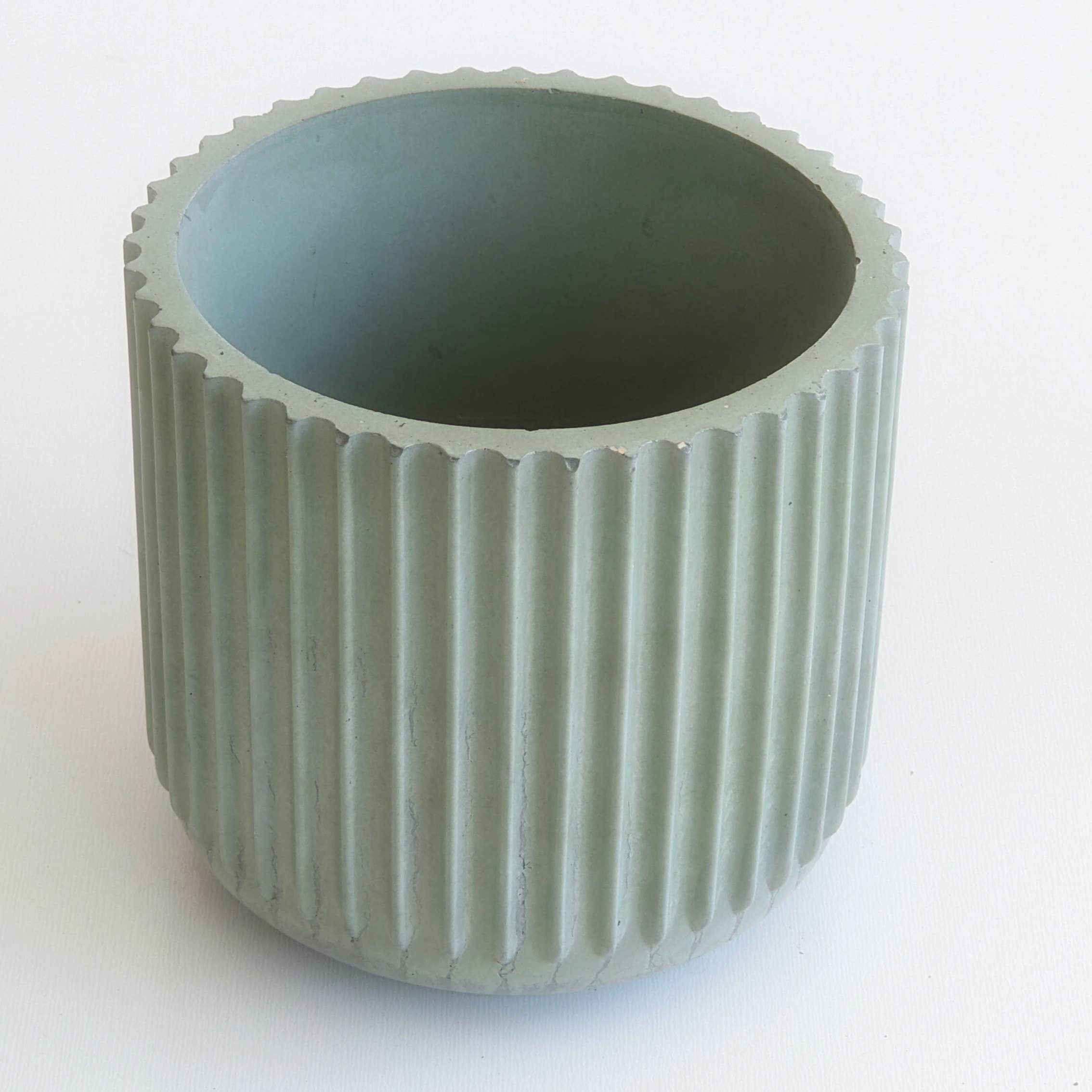 Knoll Glen - Wholesale Plant Pot - Ridge Concrete Vessel4
