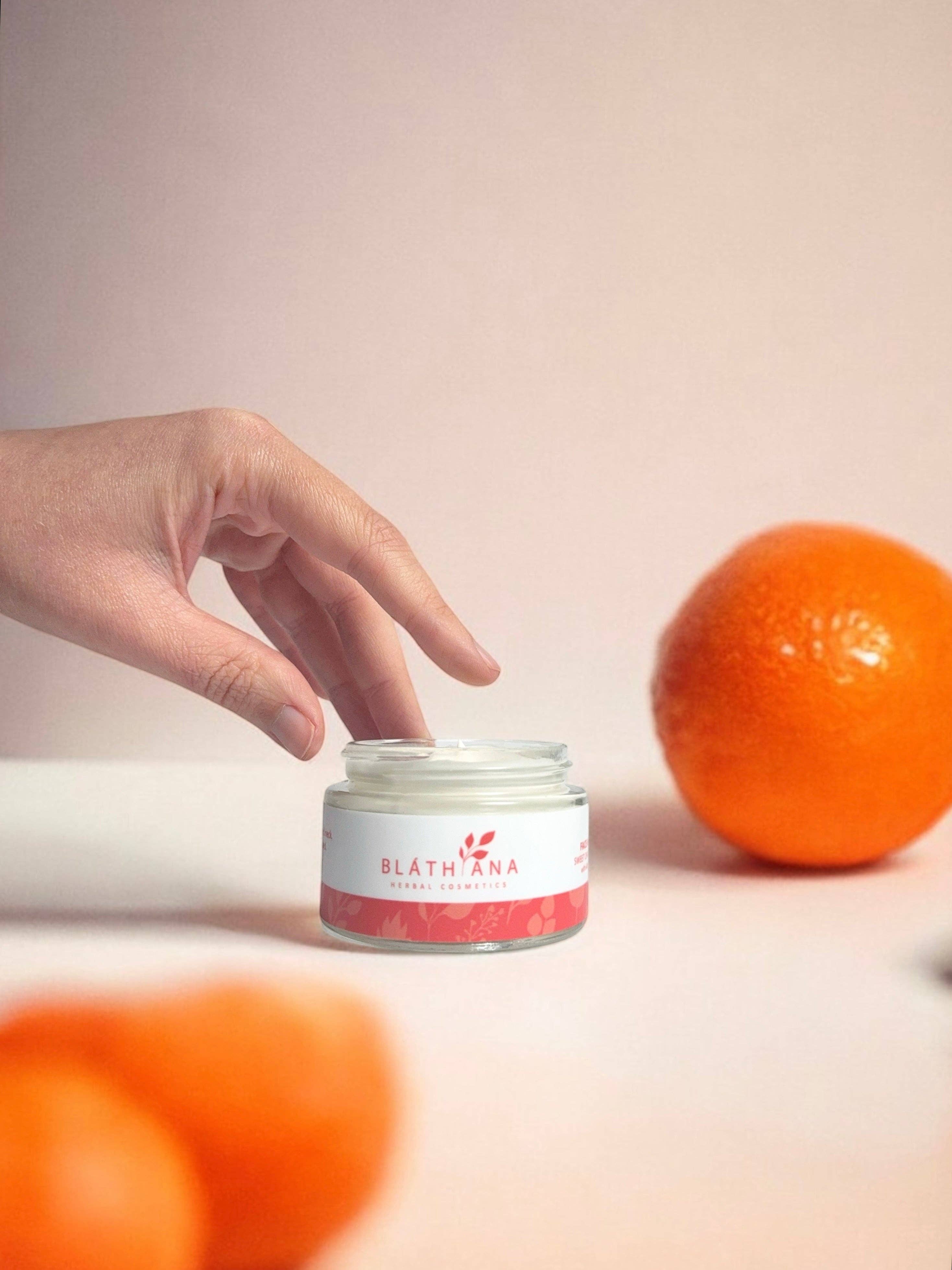 BLATHANA HERBAL COSMETICS - Wholesale Facial Moisturizer - SWEET ORANGE + HAZELNUT FACE MOISTURISER0