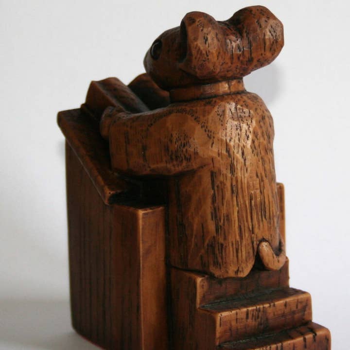 Oakapple Designs Ltd - Wholesale Decorative Figurine - Church Mouse In The Pulpit. Reproduction Carving Ornament.6
