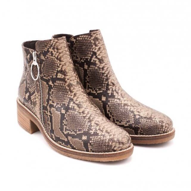 Lolita pour la vente par Masaltos