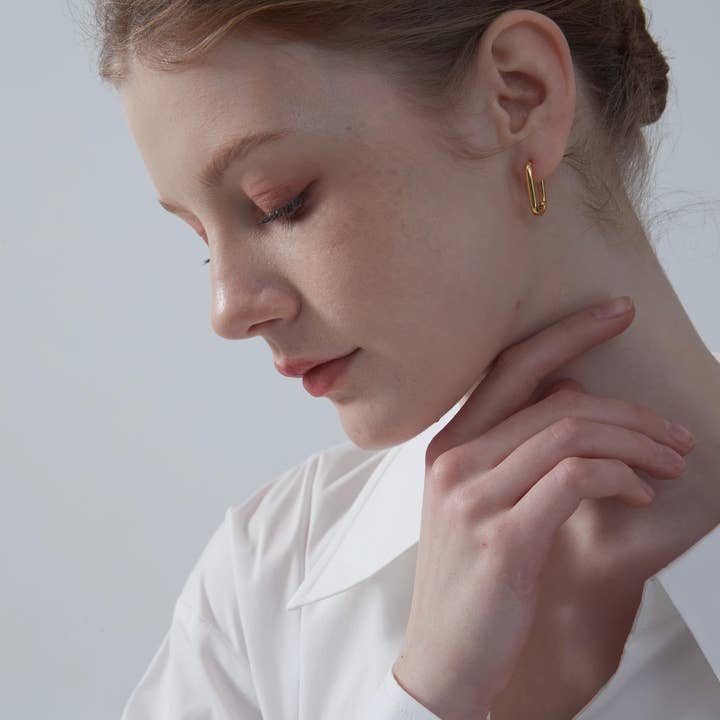 Perimade & Co. LLC - Wholesale Hoop earrings - Minimalist Rectangular Hoop Earrings in 925 Sterling Silver3