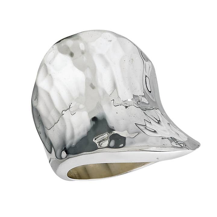 Anneau ondulé martelé concave pour la vente par Plata
