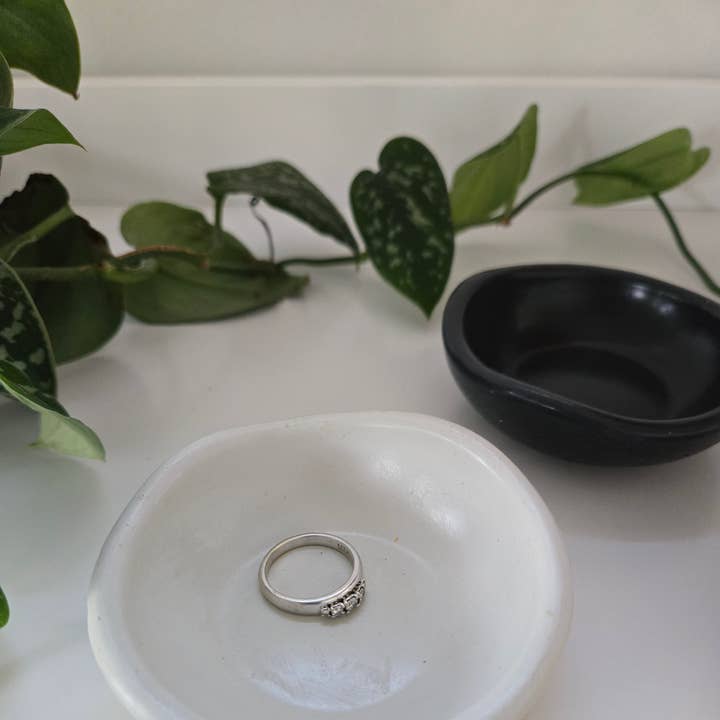 Organic Ring Dish for wholesale by Plant 'er Here