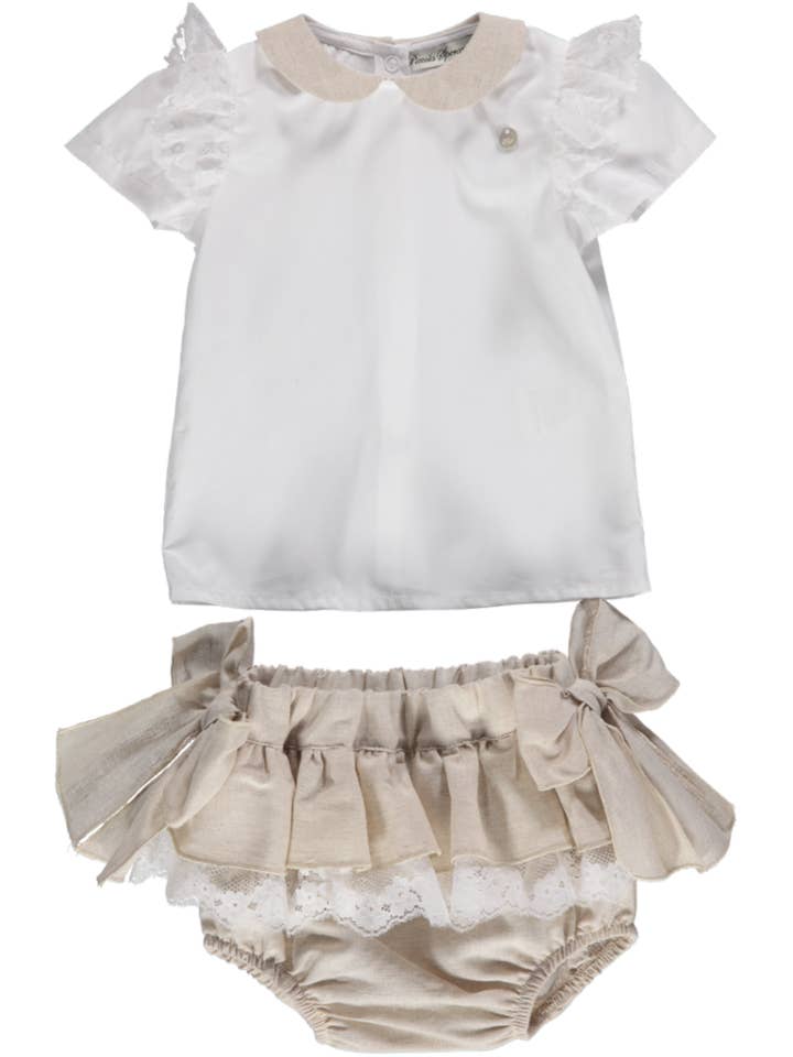 Girl's beige and white top and shorts set for wholesale by Piccola Speranza