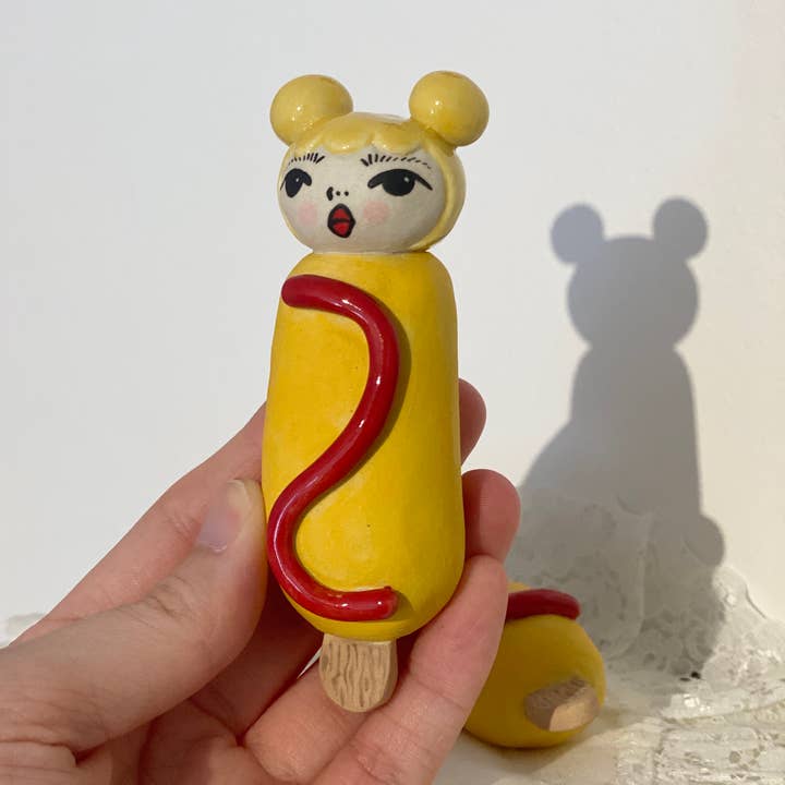 Munbeibi - Wholesale Decorative Figurine - Connie the Ceramic Corndog Munbeibi0
