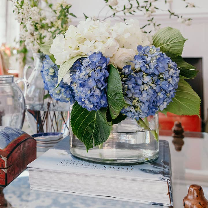 etúHOME - Wholesale Vase - Clear Bloom Vase4