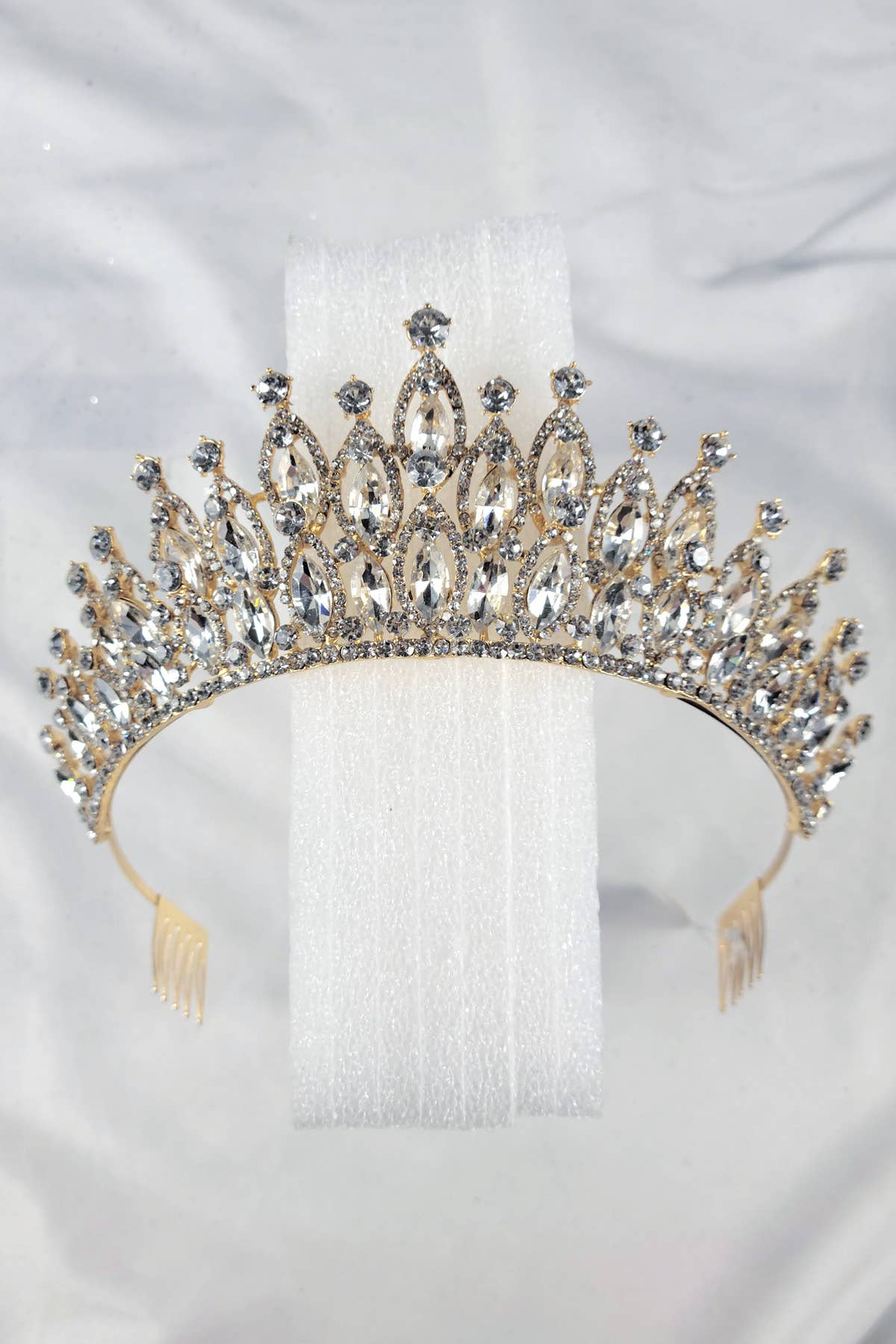Chicas - Wholesale Tiara - Women's - Tiara with jewel rhinestones, one size fits all HT97420