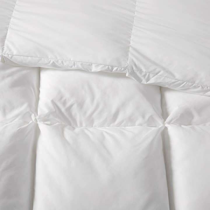Olliix - Wholesale Down Comforter - Puffed Overfilled Down Alternative Comforter, Duvet Insert3