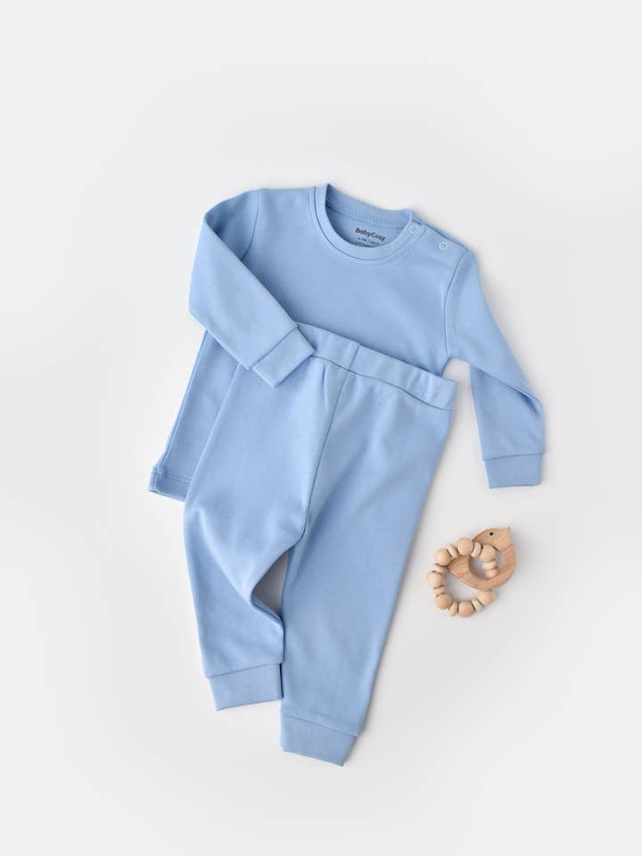 Two Piece Set 100% Organic Cotton for wholesale by Honey and Hive