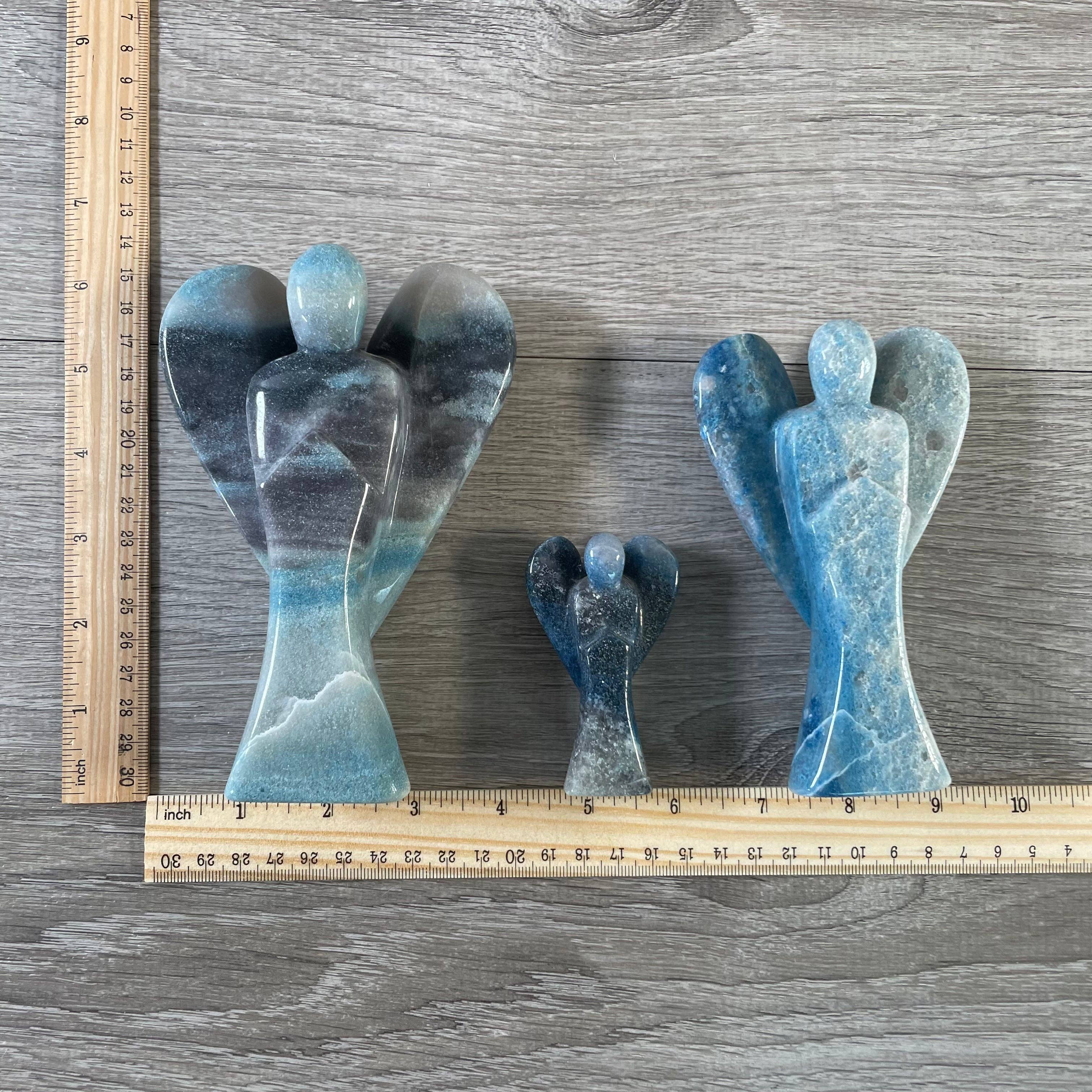 Keystone Crystals - Vente Pierre et cristal de spiritualité - Lot de 3 grandes figurines d'anges en pierres précieuses sculptées12