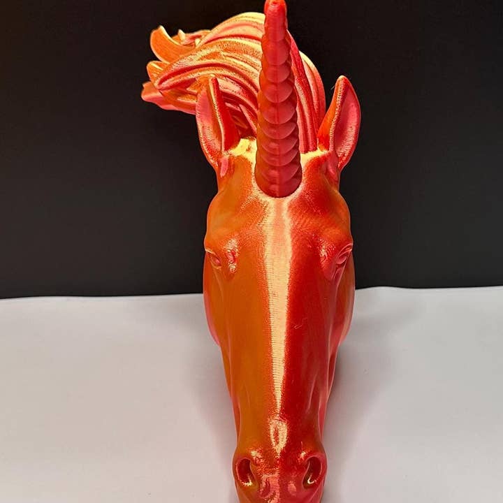 <3 Studio - Vendita all'ingrosso Decorazione da parete 3D - Bambini - Scultura da Parete Testa di Unicorno Fantasiosa per Decorare Incantevolmente la Cameretta dei Bambini