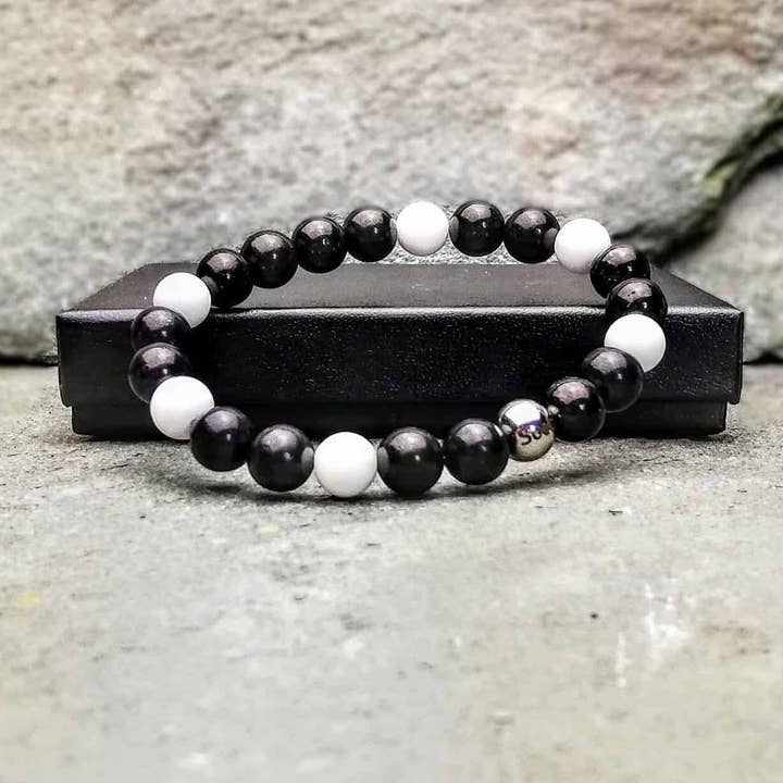 Tridacna and Shungite Beaded Bracelet for wholesale by SoeL Beads