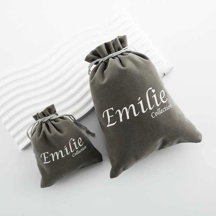 Emilie collection – Großhandel Hoops – Goldfarbene Ohrringe mit Drachendesign5