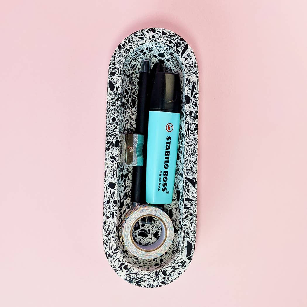 Hey Kiddo Co. - Venta al por mayor Organizadores de escritorio - Bandeja de papelería de terrazo blanco y negro4