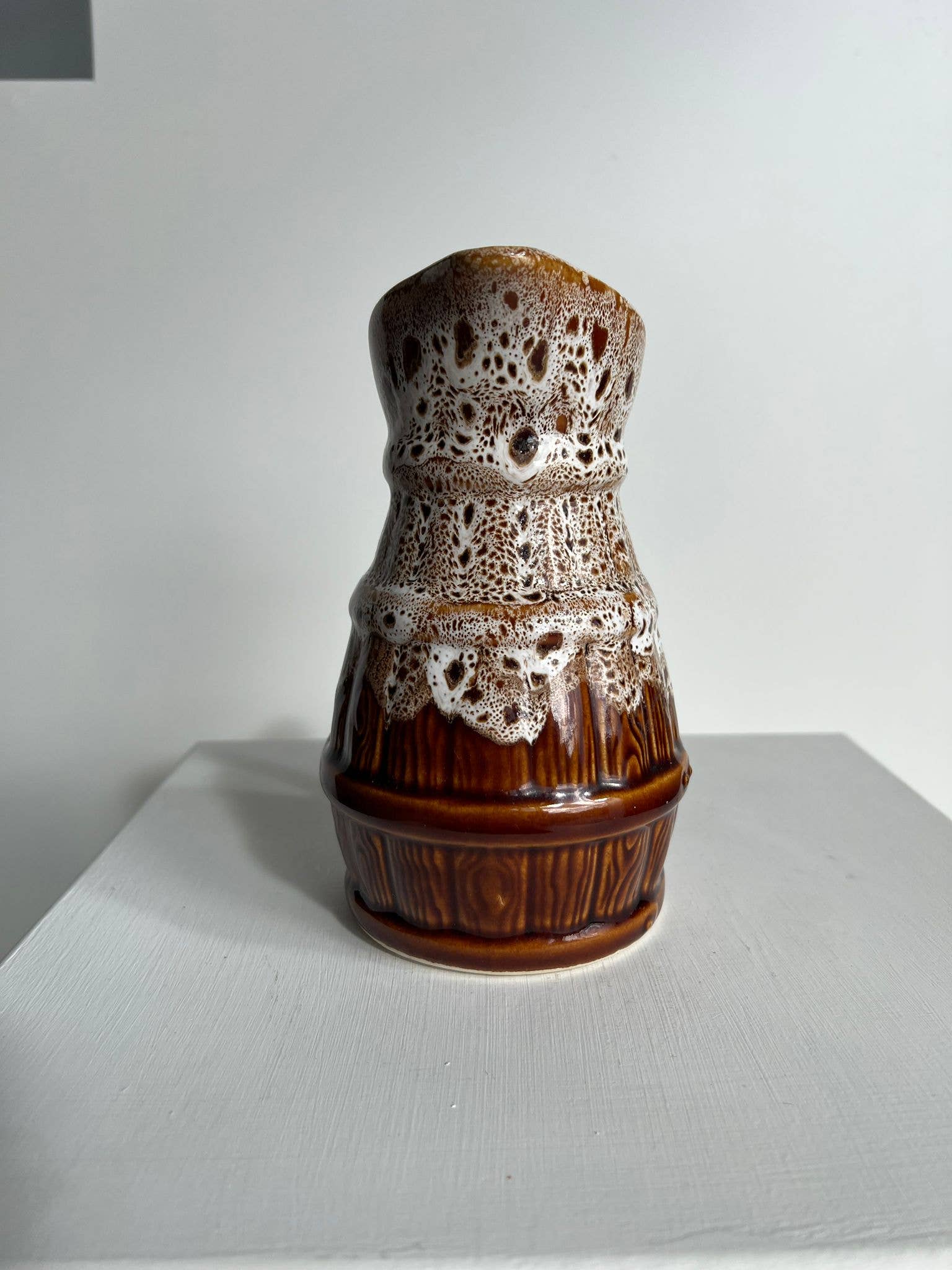 Office Objets – Objeto de mesa decorativo por atacado – Pequena jarra decorativa cerâmica vidrada com motivo de barril de cerveja17