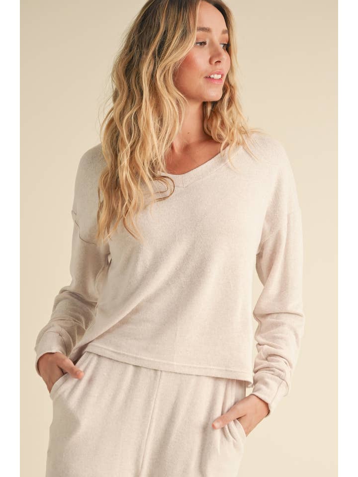 KIMBERLY C - Wholesale Knit Top - Women's - Brushed Hacci Long Sleeve V Neck Top13