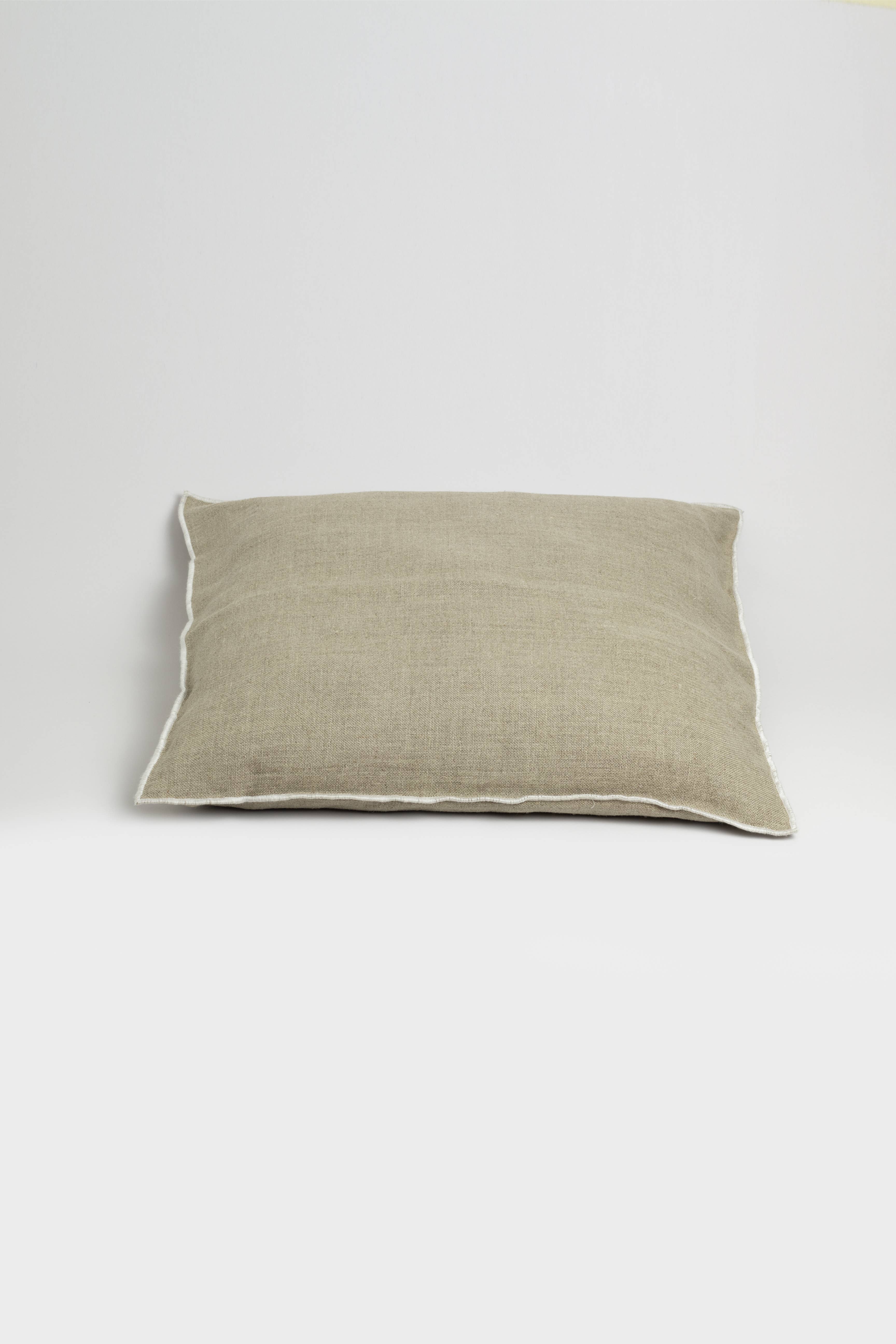 o cactuu - Wholesale Throw Pillow Cover - Beige Linen Cushion Cover with contrast edge - Christmas1