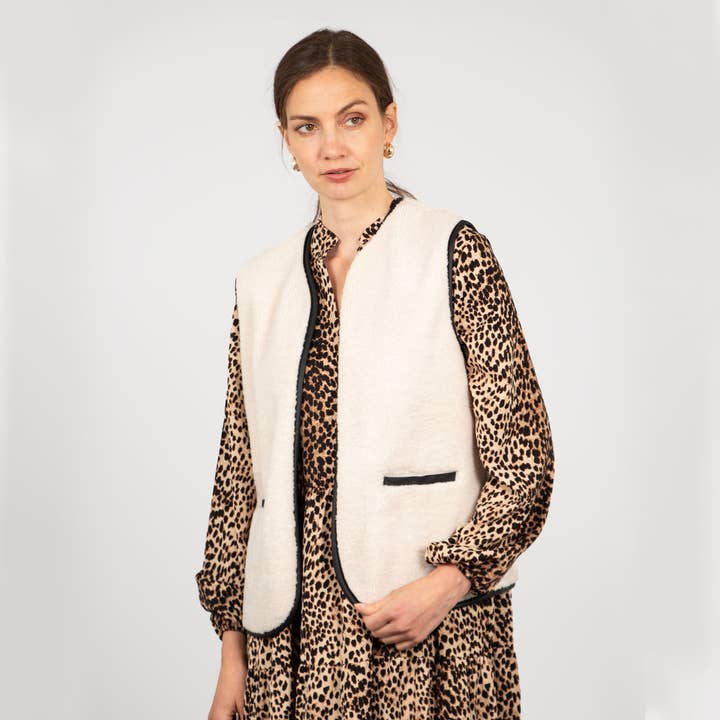 Zoe Lined Gilet - Cream, Borg/PU for wholesale by Sarta