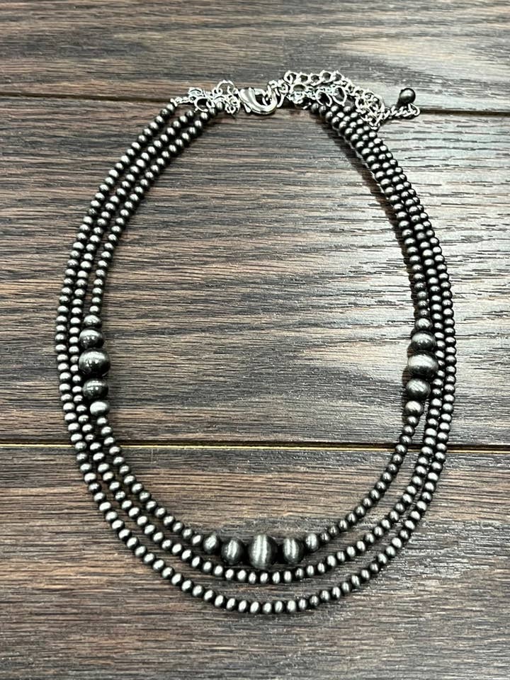 Collar de cuentas navajo hecho a mano de 17", 735139 para venta al por mayor de ISAC Trading Inc