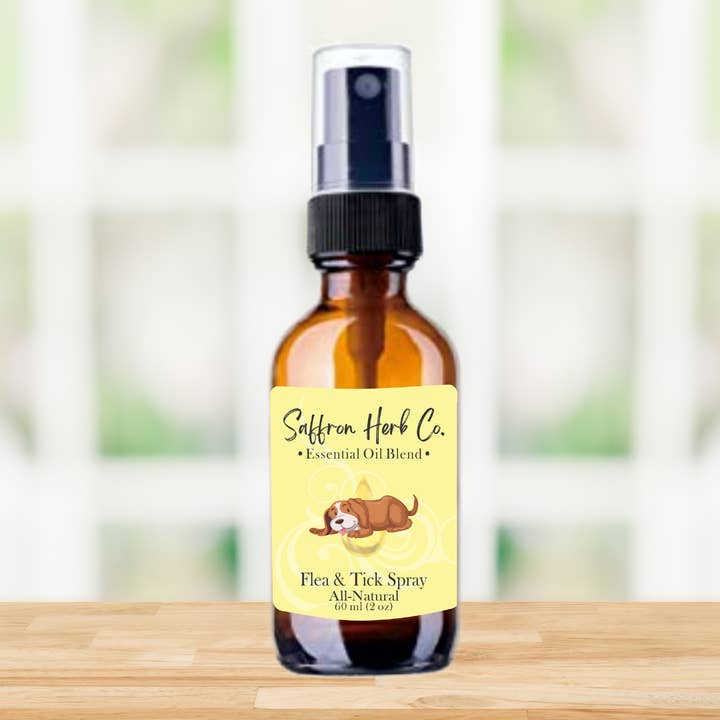 Aerosol antipulgas y garrapatas • Totalmente natural • Aceite esencial • Mezcla para perros para venta al por mayor de Saffron Herb Co.