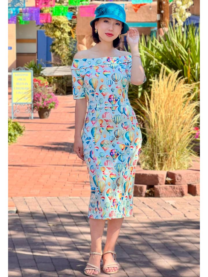 Dolly & Dotty - Wholesale Dress - Women's - Valerie Fitted Off-Shoulder Vintage in Hot Air Balloon Print