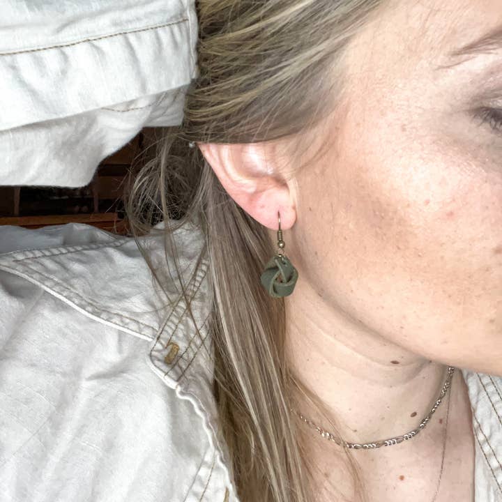 Knot Øreringe for engroshandel hos Oaks and Cotton