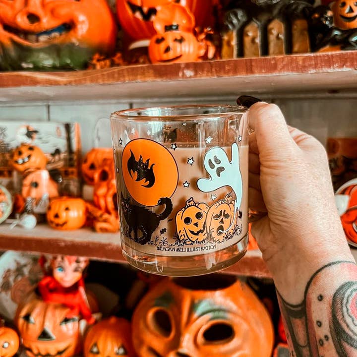 Meagan Meli Illustration - Wholesale Coffee Mug - Hallowe'en Spree Vintage Inspired Mug4