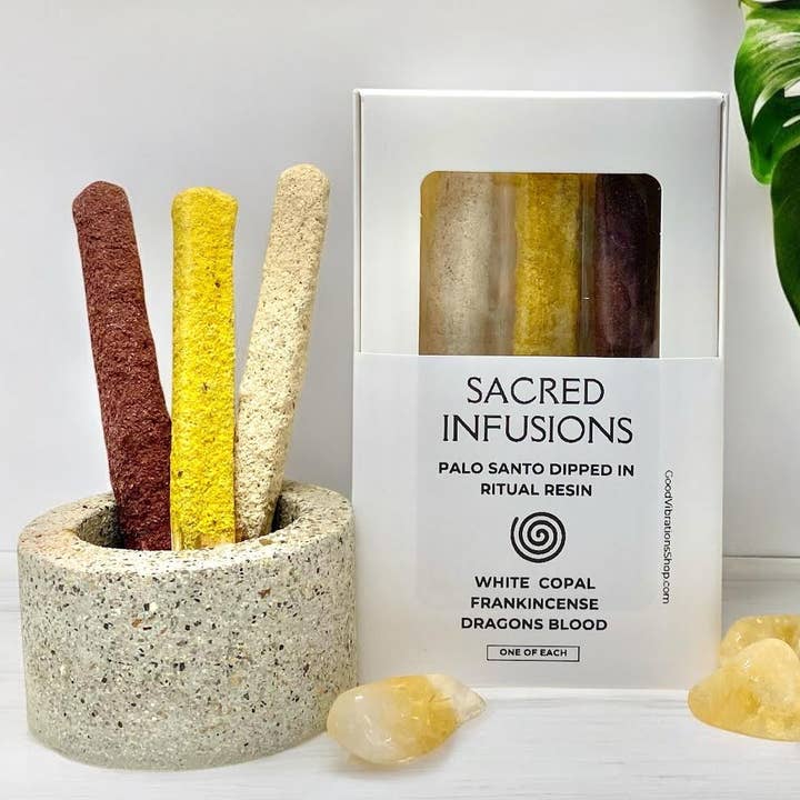 Dipped Palo Santo⎮White Copal, Frankincense & Dragon's Blood for wholesale by Good Vibrations Shop