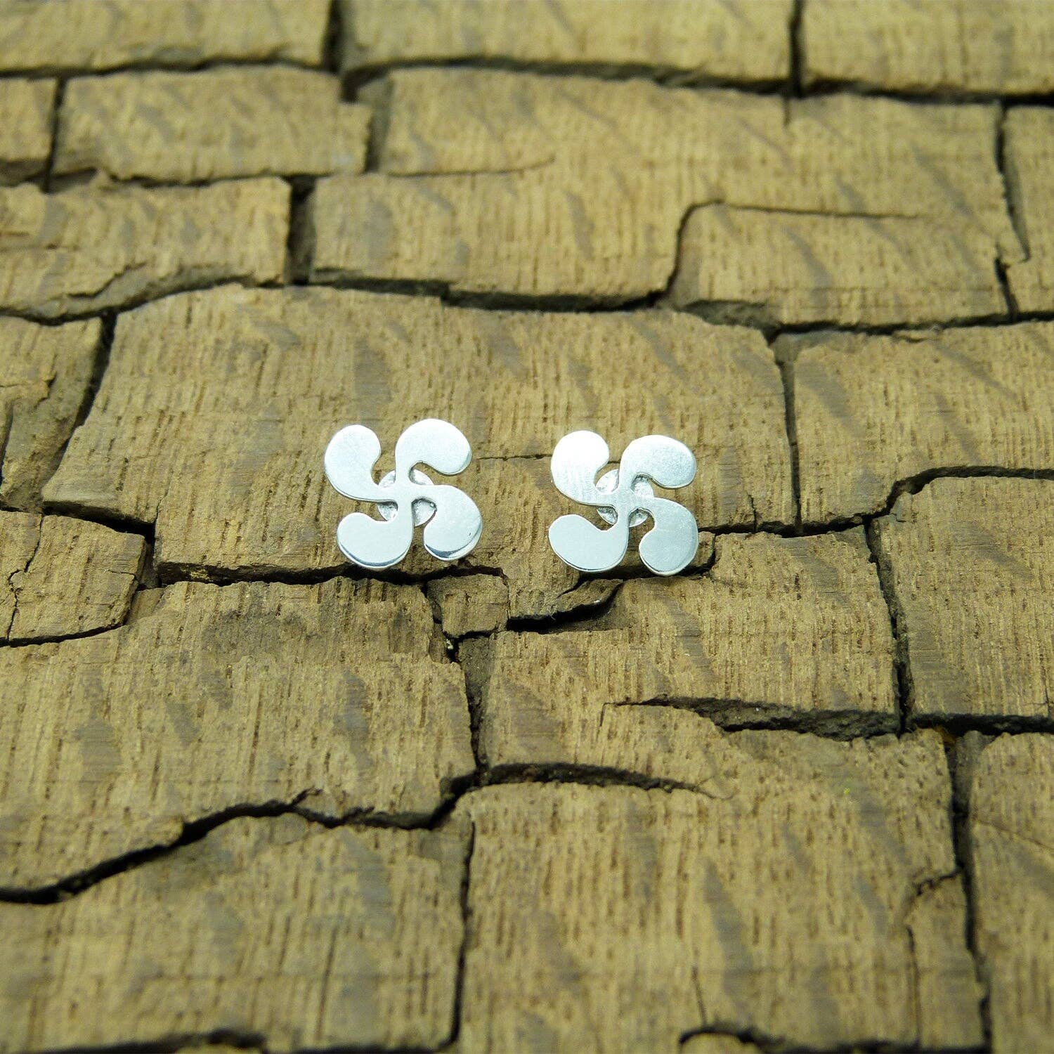 Plataica - Wholesale Stud/Post Earrings - 925 silver Lauburu earrings7