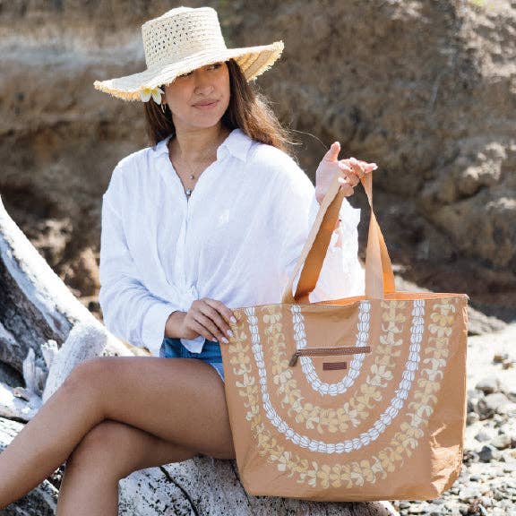 Puakenikeni Lei | The Weekender Beach Bag for wholesale by Adventure Hawaii