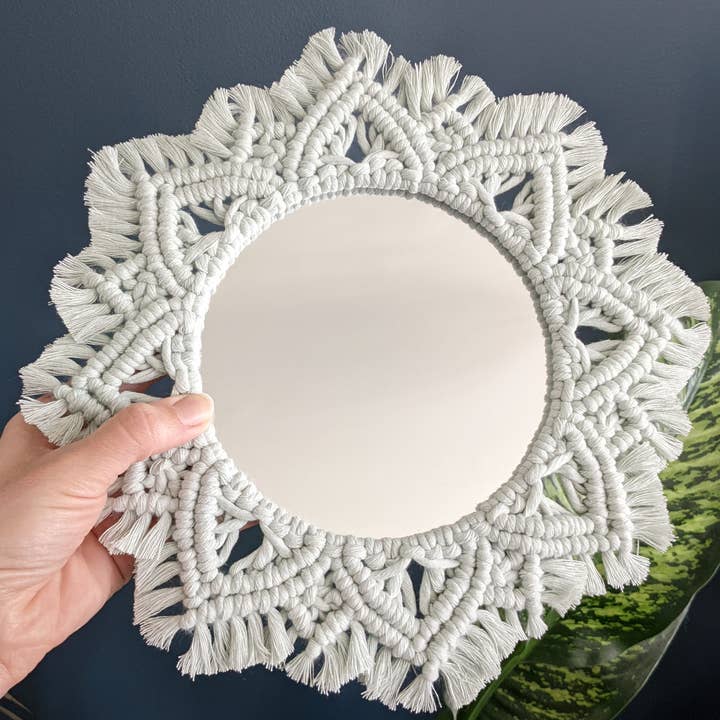 Atelier Woabo - Vendita all'ingrosso Specchi da parete - Specchio rotondo in macramè Modello TINA3