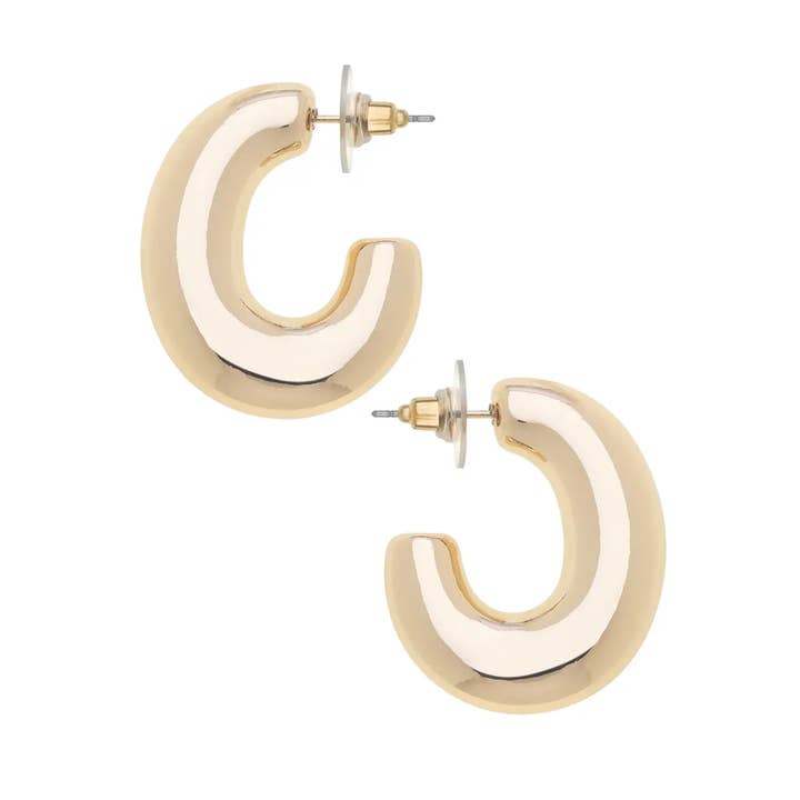 Boucles d'oreilles créoles sculptées Gia en or brillant pour la vente par Canvas Style
