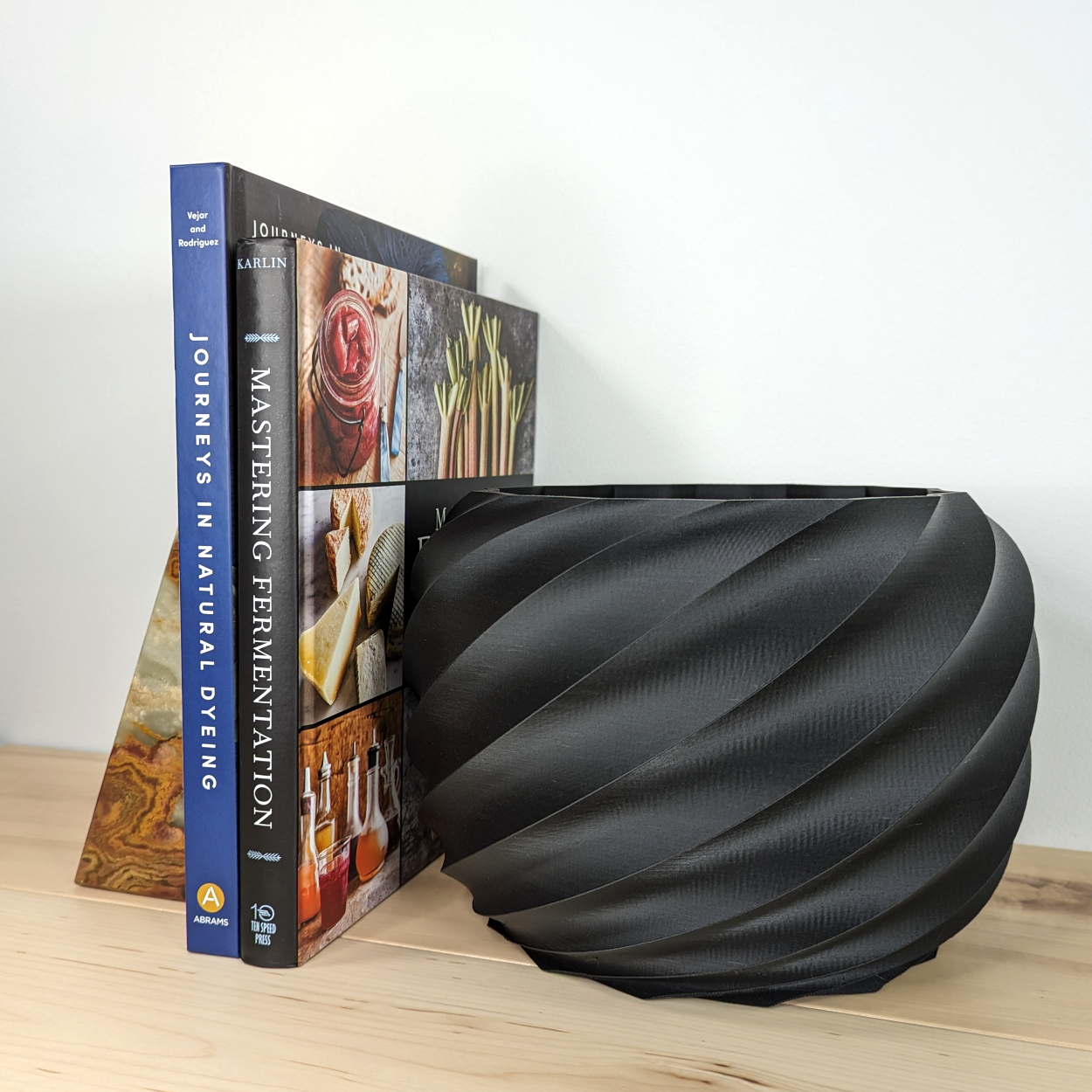 Lark & Anchor - Wholesale Plant Pot - 3D Printed Spiral Planters | Lightweight 2" 4" 6" sizes6