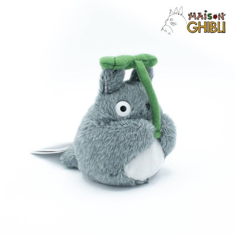 Close Up GmbH - Wholesale Stuffed/Plush Toy - Kids & Baby - My Neighbor Totoro plush figure Totoro with leaf1
