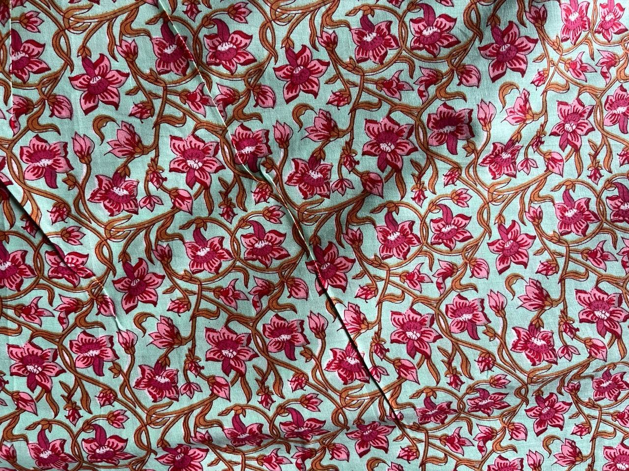 Bhawana Handicrafts - Venta al por mayor Pinturas para tela - Tela pequeña con estampado floral, tela Jaipuri india de algodón1