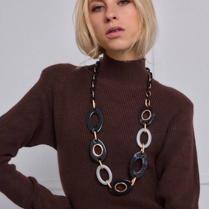 Black Fancy necklace for wholesale on Faire1