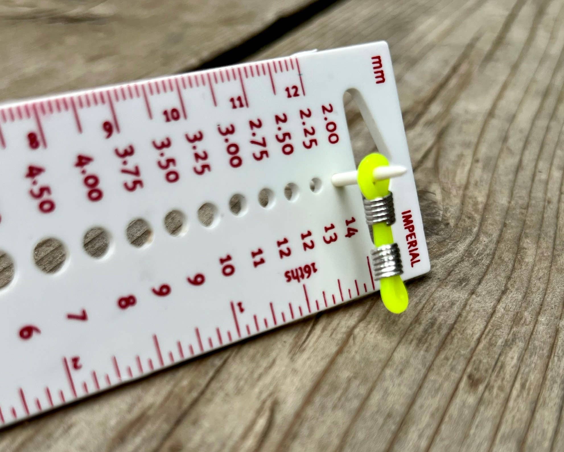 Happy Day Knitting - Wholesale Knitting/Crochet Supplies - Needle Huggers Double Coil Set of 6 for Small Needles #41