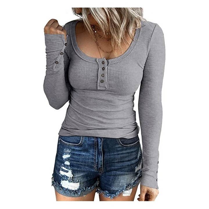 kycozy – Großhandel Strickoberteil – Damen – Einfarbiges, schmales T-Shirt-Oberteil mit langen Ärmeln und Rundhalsausschnitt8