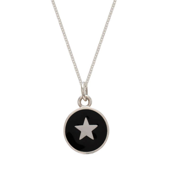 Pendentif en argent émaillé avec étoile incrustée - Noir pour la vente par Lime Tree Design