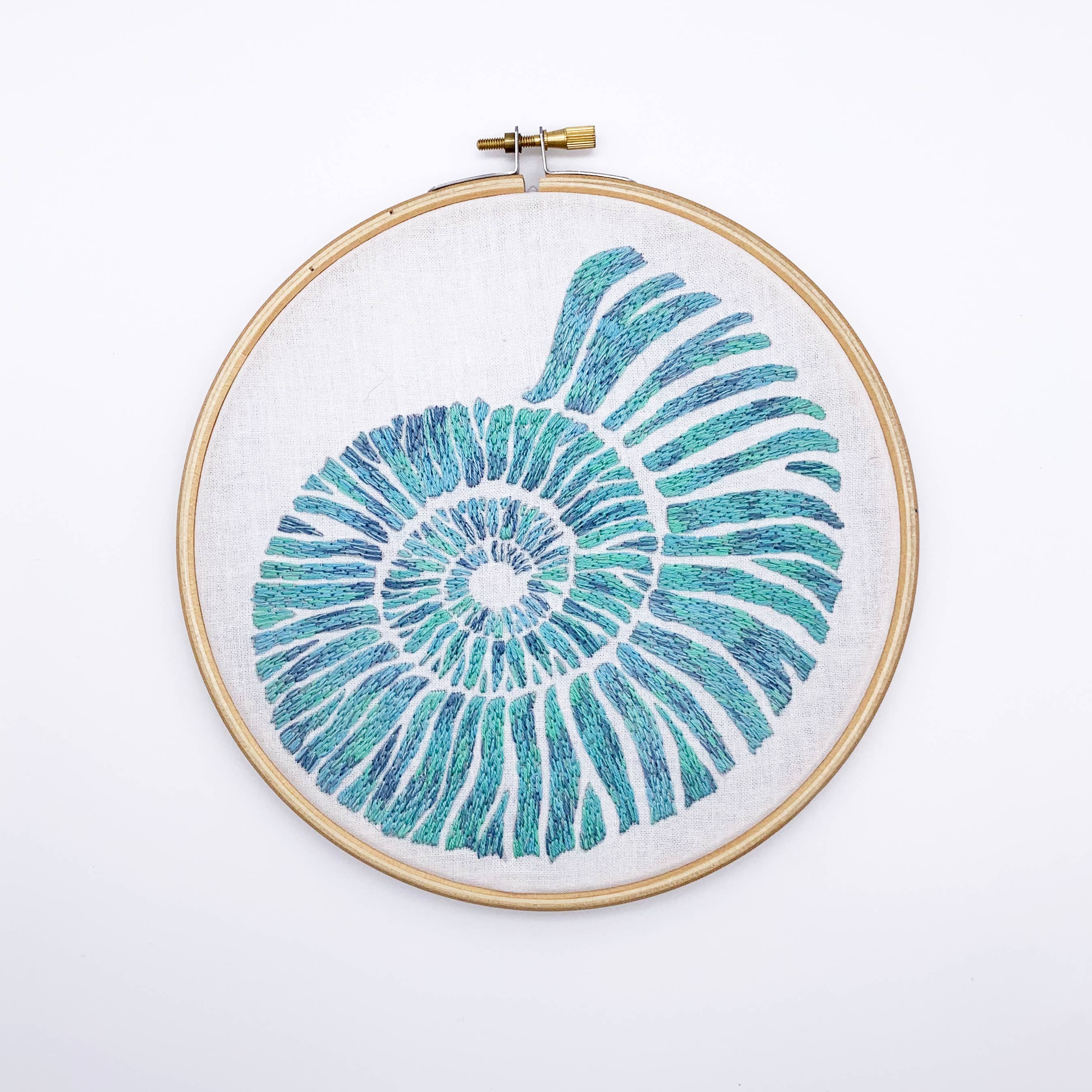 Cinnamon Stitching - Wholesale Craft Sewing Kit - Ammonite Embroidery Kit1