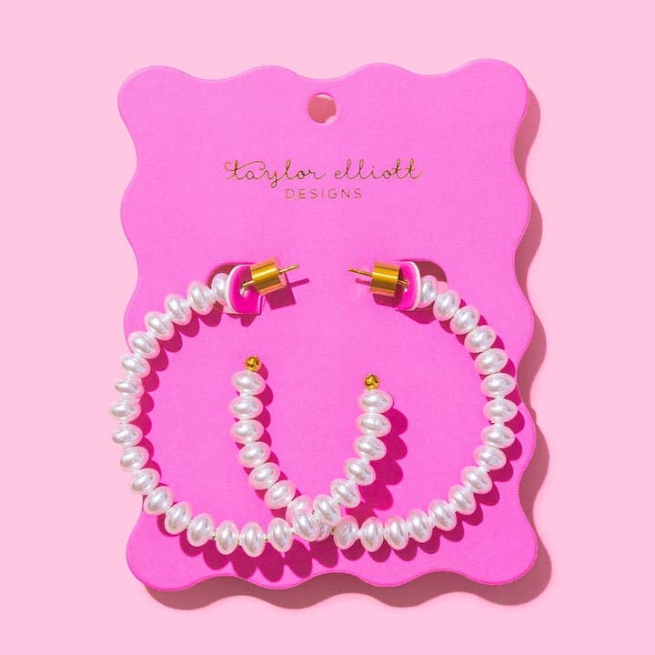 Boucles d'oreilles créoles Charlotte Pearl - Min. 2 (E-01) pour la vente par Taylor Elliott Designs